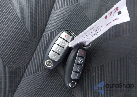 2015 Nissan Rogue Sv z USA, uszkodzony, nr VIN 5N1AT2MV0FC812124